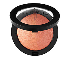 Microsmooth Blush Duo will highlight the cheekbones to create the perfect glow.