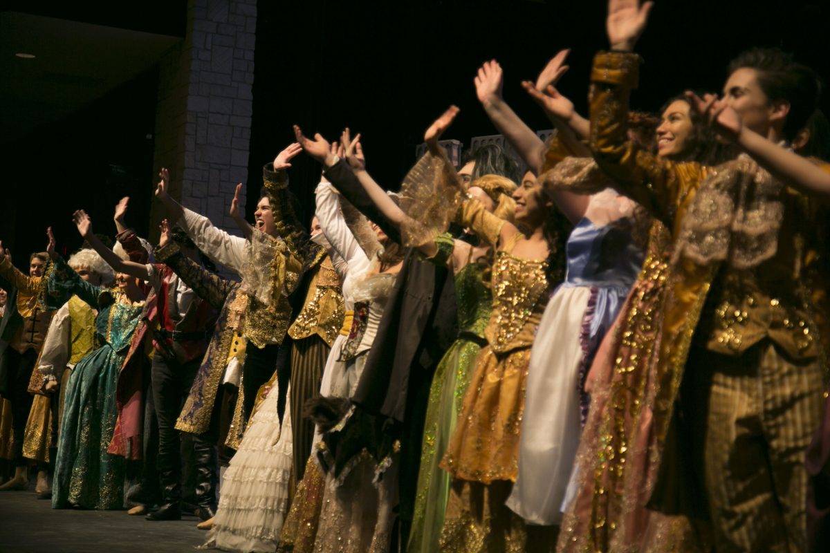 As the curtain began to close all cast members stepped forward to wave goodbye and thank everyone who came.