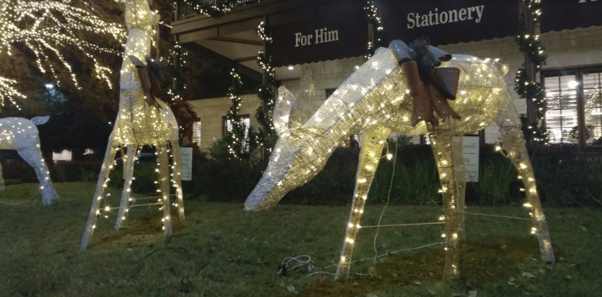 Boerne kicks off the holiday with some Christmas cheer