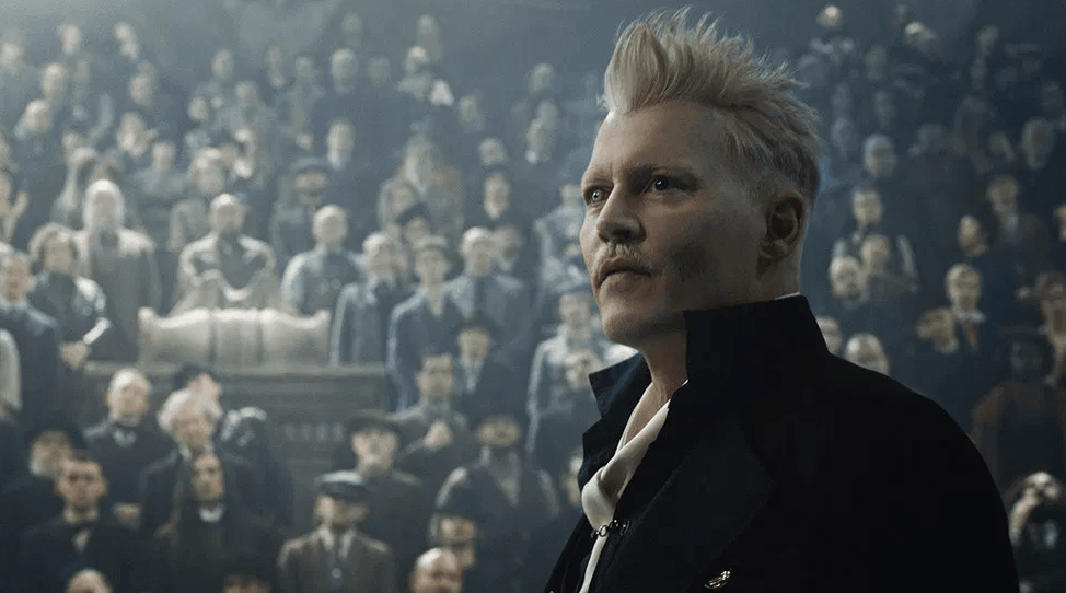 Grindelwald addressing his growing group of followers. 