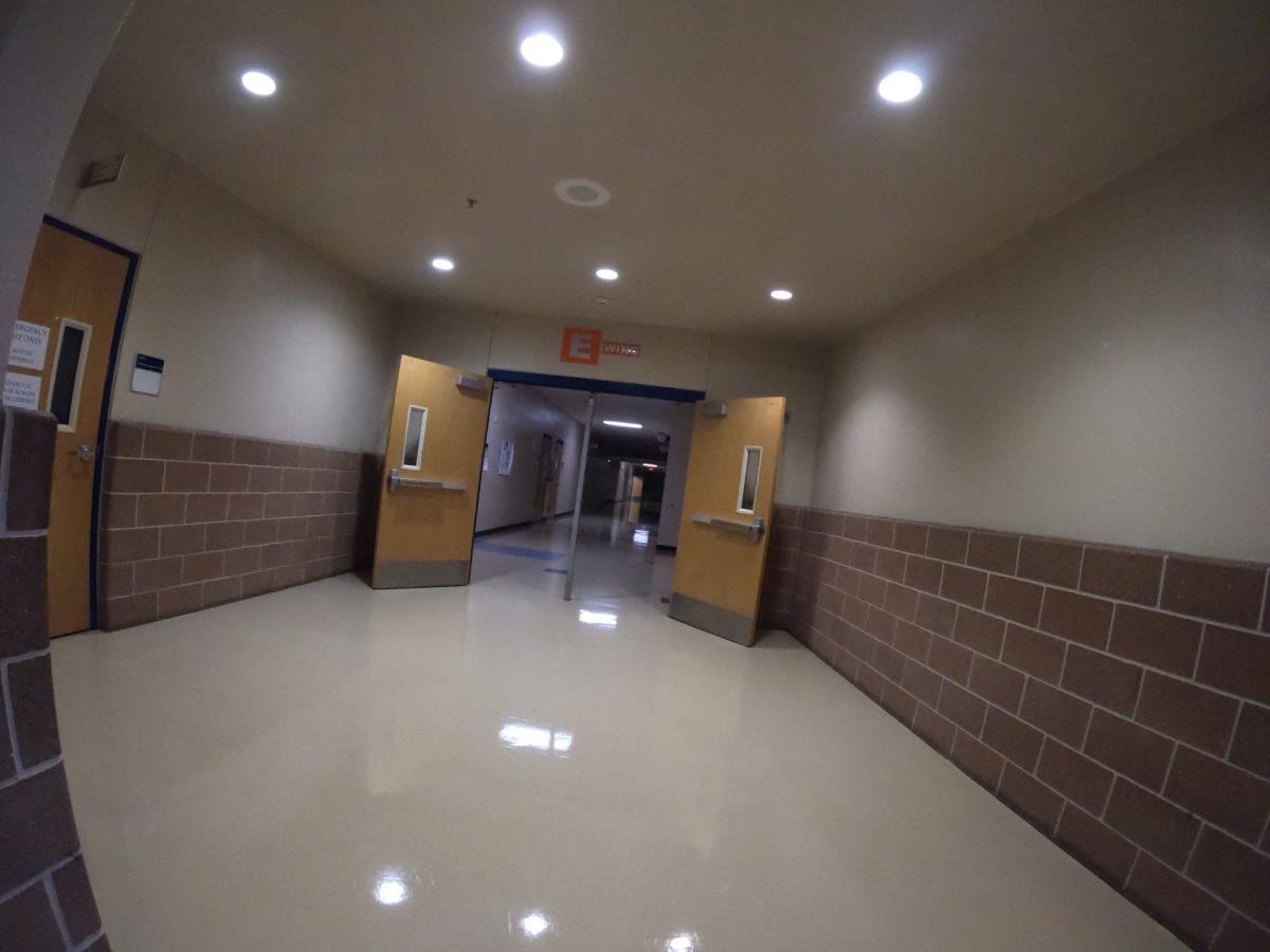 The+halls+remain+empty+long+after+spring+break.+